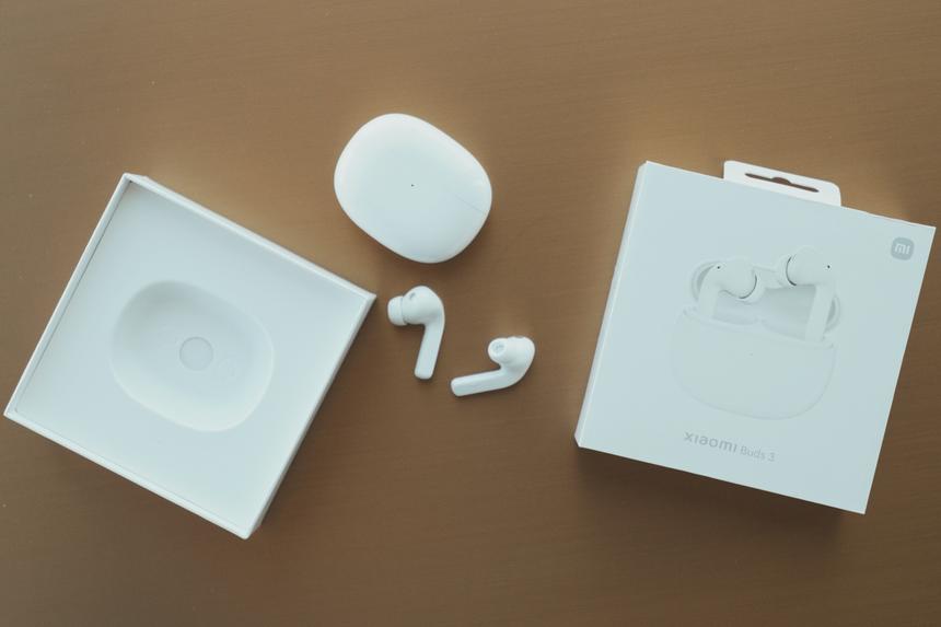 Xiaomi говорит, что выпустила охренительные TWS наушники. А мы это проверяем!