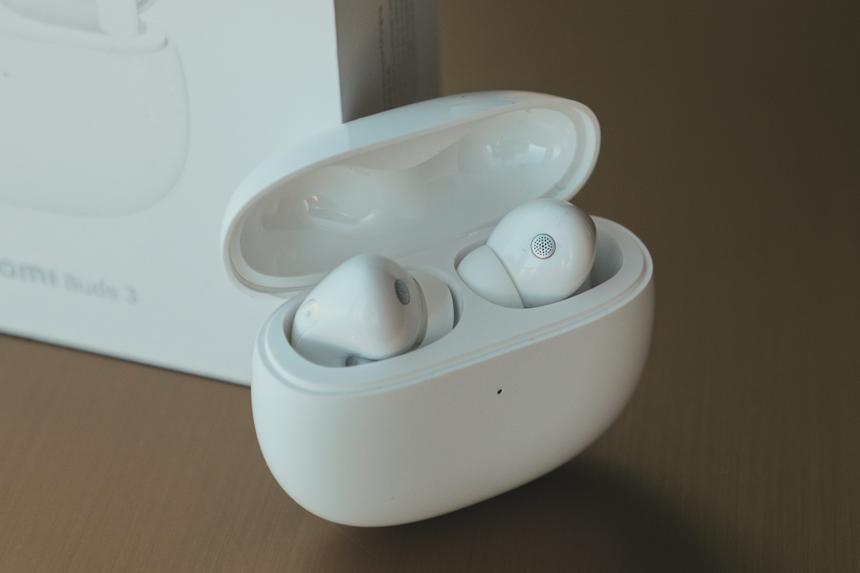 Xiaomi говорит, что выпустила охренительные TWS наушники. А мы это проверяем!