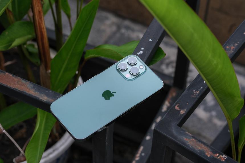 iPhone 13 Pro разлетаются как горячие пирожки. Apple выпустит ещё 10 млн штук