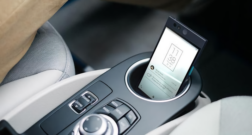 Учёные научились взламывать смартфон при помощи бесконтактного управления сенсорными дисплеями