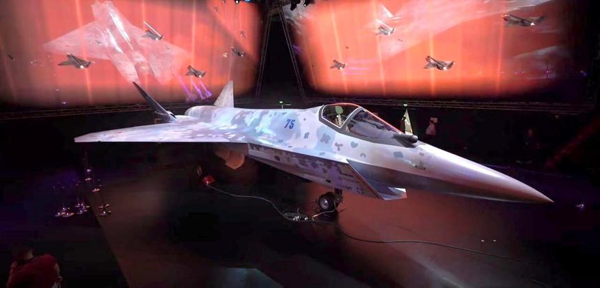 В каком году состоится первый полёт истребителя Су-57 Checkmate