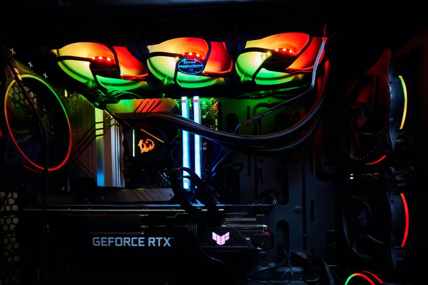 Какая видеокарта будет быстрее: NVIDIA RTX 4090 или AMD Radeon RX 7900 XT