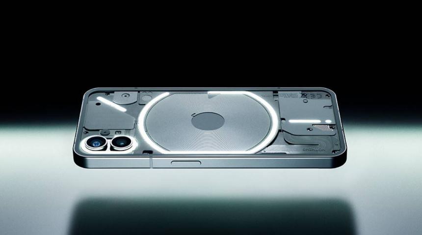 "Народный" Xiaomi 12 Lite или "прозрачный" Nothing Phone (1). Кто лучше?