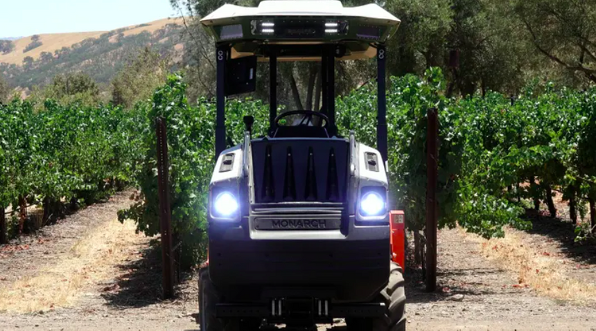 Американские фермеры начали использовать беспилотные тракторы