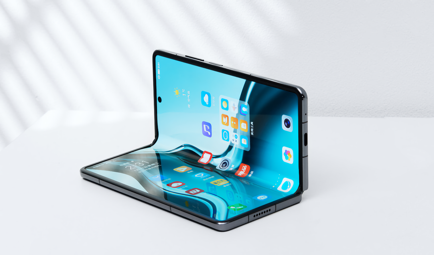 Honor выпустит складной смартфон с рекордной батареей