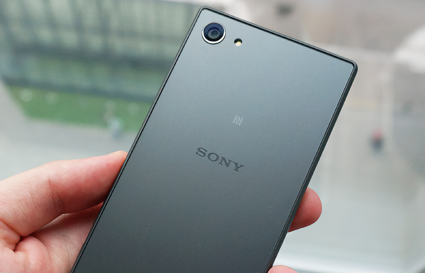 Устали от лопат? Sony выпустит компактный флагман на топовом процессоре Snapdragon 8+ Gen 1