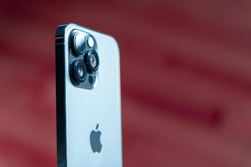 Когда Apple исправит дрожание камеры в новых iPhone 14 Pro