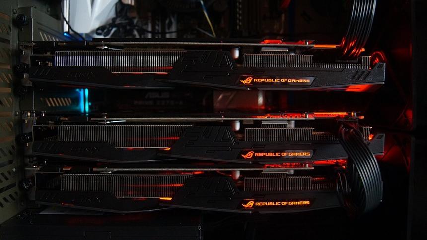 Видео: майнер отмывает из шланга видеокарты перед перепродажей