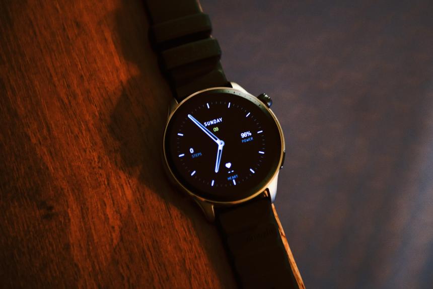 Самые навороченные умные часы по вменяемой цене