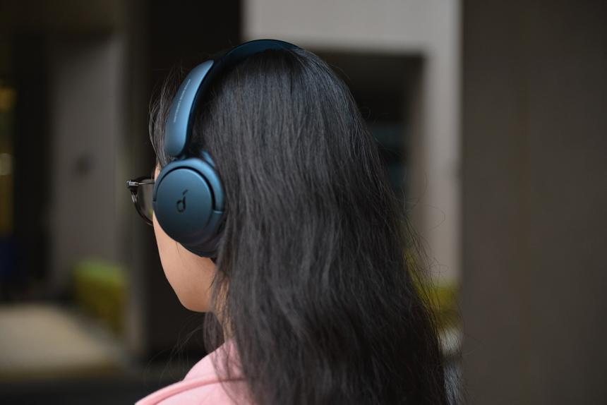 Сколько стоят хорошие большие Bluetooth-наушники с шумоподавлением и без, если не переплачивать