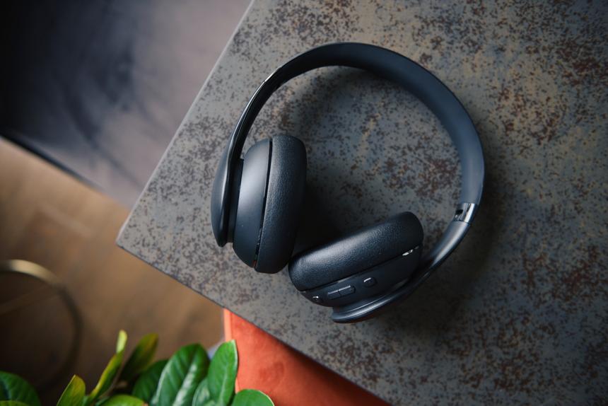 Сколько стоят хорошие большие Bluetooth-наушники с шумоподавлением и без, если не переплачивать