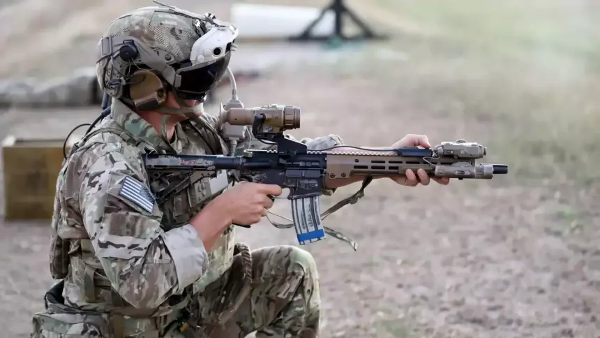 Умные очки Microsoft вызвали рвоту у американских военных