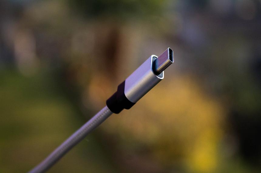Как тебе такое, Apple? USB-C сможет достичь скорости в 120 Гбит/с