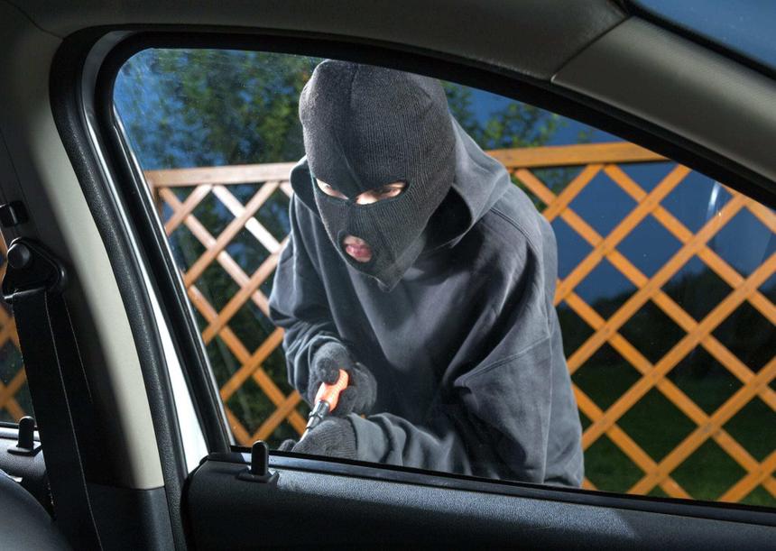 В Европе автоугонщики научились красть автомобили с помощью колонок JBL