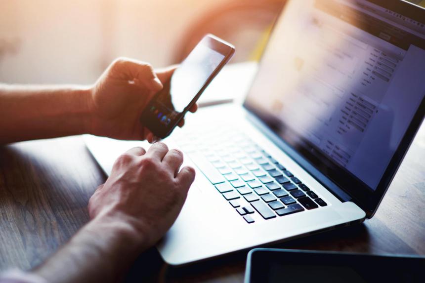 Российские производители электроники попросили ввести пошлины на импортные ноутбуки и смартфоны