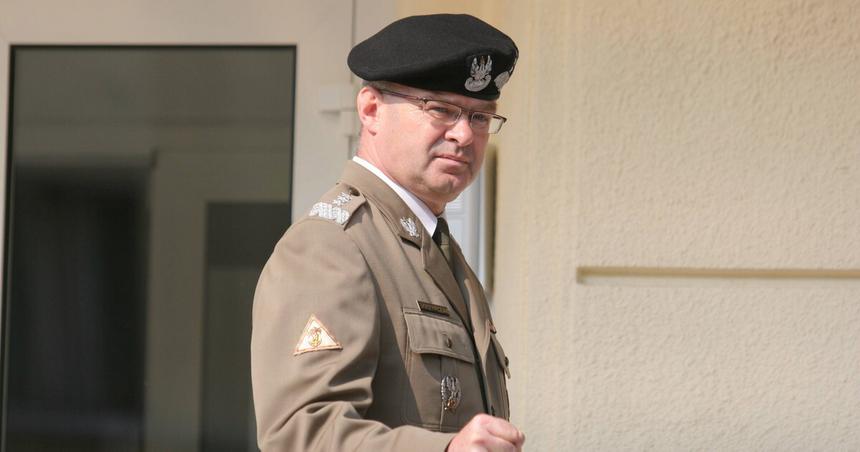Генерал Скшипчак наиболее решительный ястреб в польском министерстве обороны