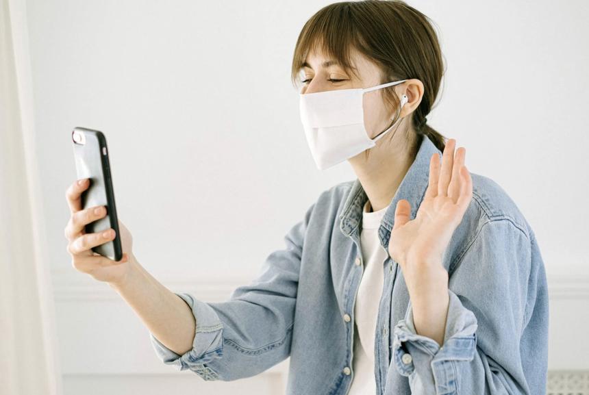 В США в суд подали на Минздрав из-за слежки