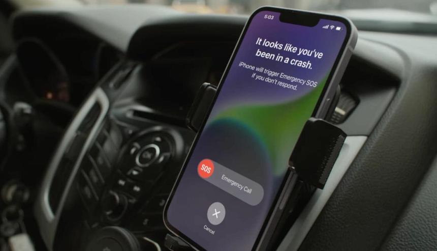 iPhone вызвал экстренные службы на место ДТП и оповестил близких водителя