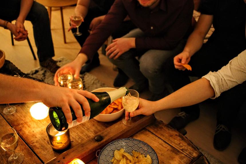 Какие продукты не стоит есть с алкоголем