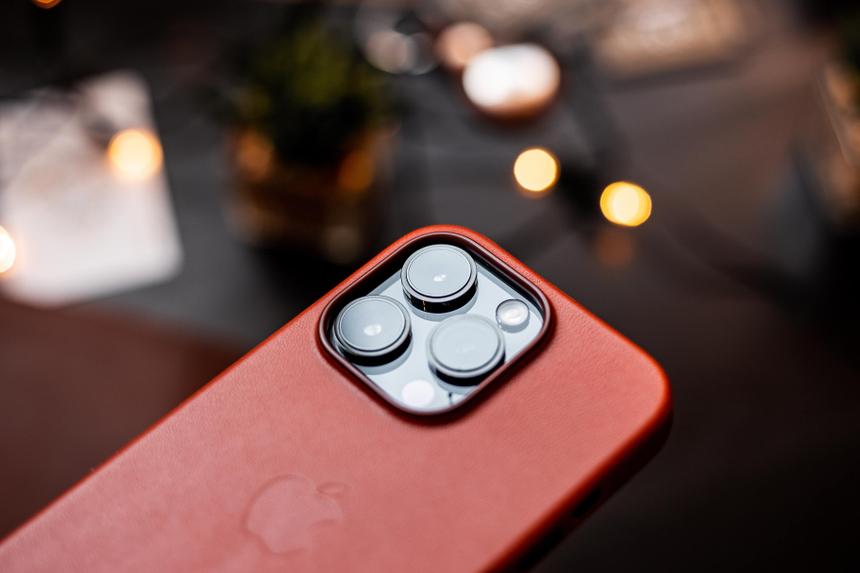 Параллельный импорт не помог: продажи iPhone в РФ упали в два раза