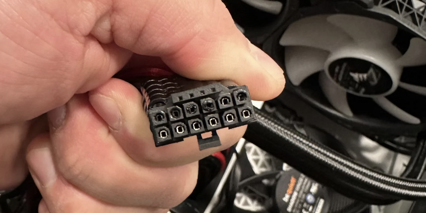 Разъемы GeForce RTX 4090 все еще плавятся. Даже с усиленным кабелем