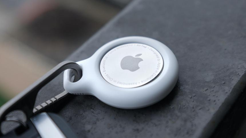 Гаджет Apple помог шпионить за американскими полицейскими