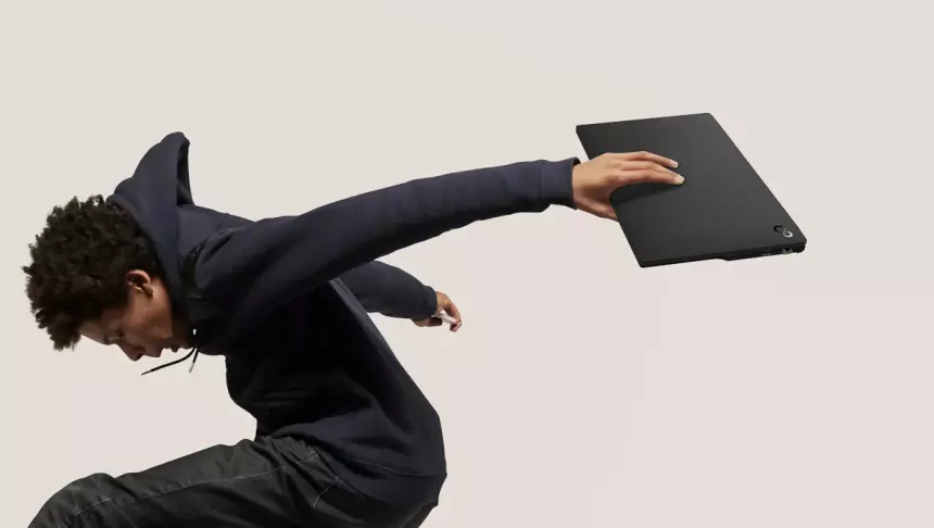 Один из самых лёгких: вышел ноутбук весом всего 689 граммов