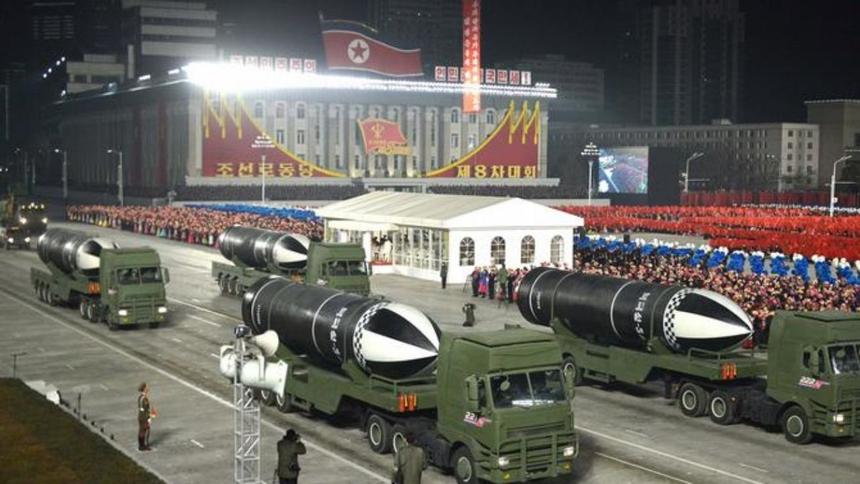 Чем Северная Корея может помочь России: танки, бронетранспортёры и артиллерия