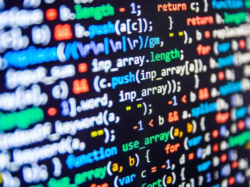 Медведев рассказал о пользе пиратских программ