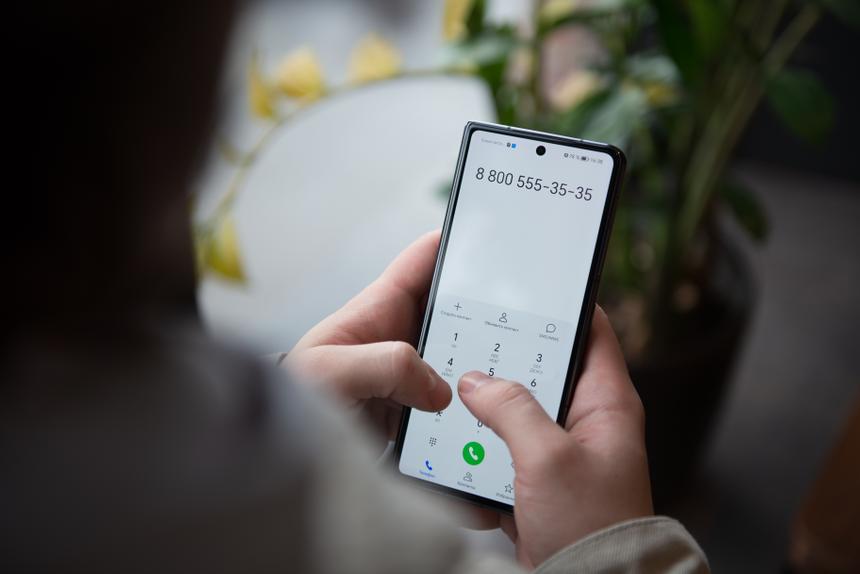 Это лучший смартфон со складным экраном по сумме характеристик в 2023 г.