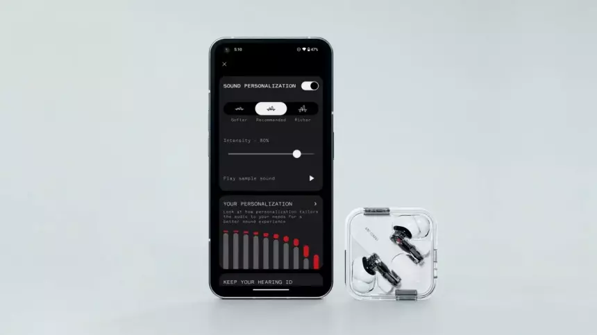 Внешне то же, но главное — что внутри: представлено второе поколение прозрачных наушников Nothing Ear (2)