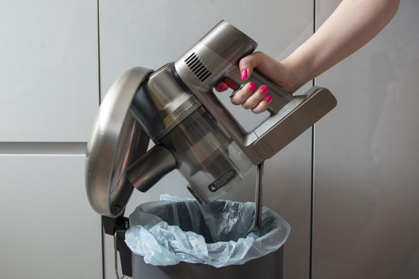 Принцип очистки бака от пыли и грязи