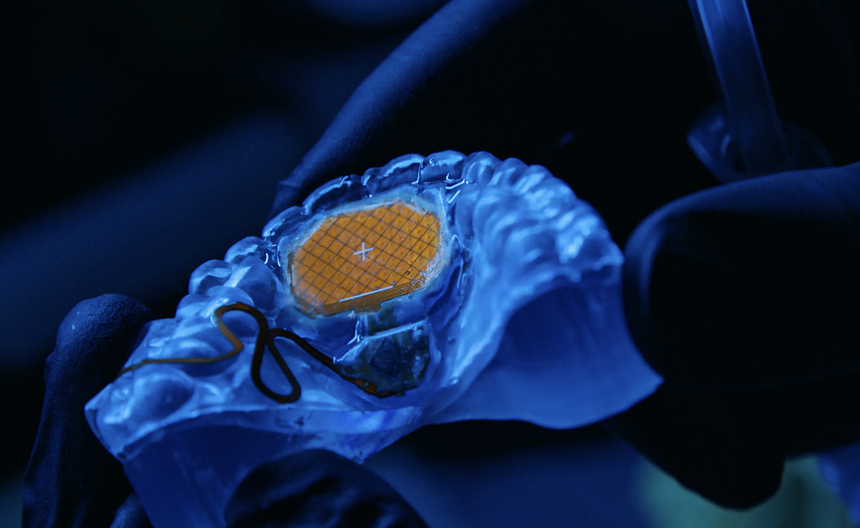 MouthPad — компьютерная мышь у вас во рту