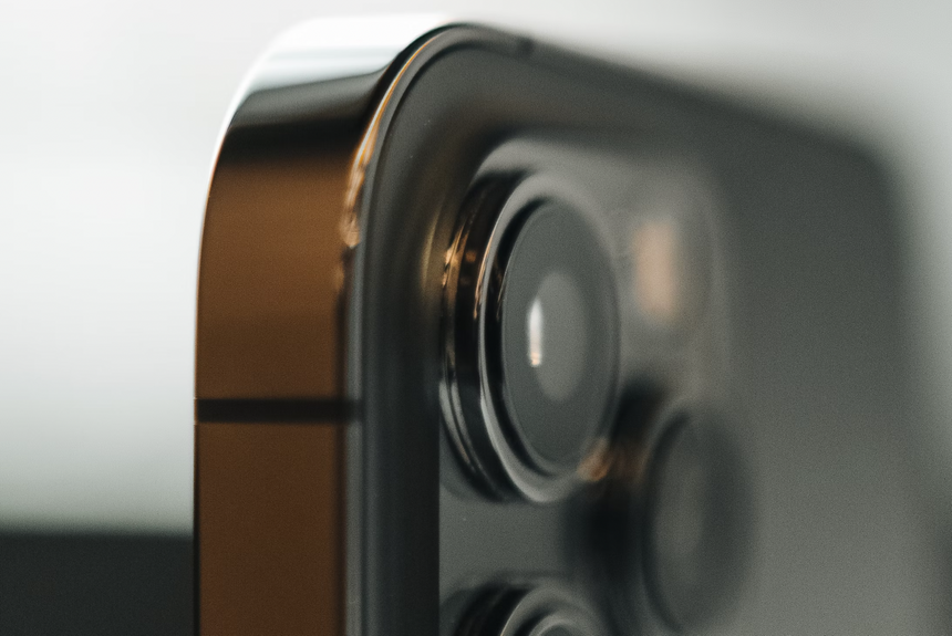 iPhone 15 Pro Max получит улучшенную камеру Sony