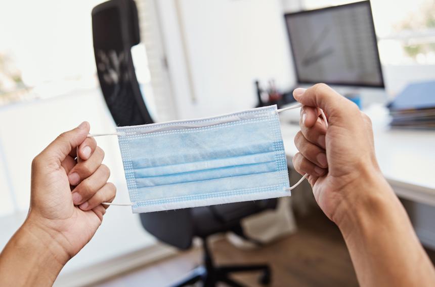 В России предупредили о возможной вспышке коронавируса после майских праздников