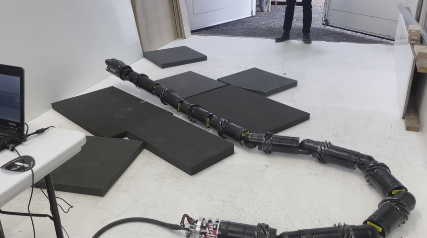 NASA испытало робота-змею, созданного для поиска инопланетян на ледяных лунах