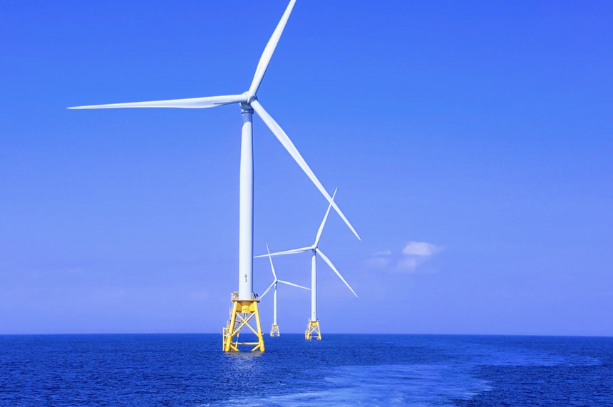 Суд не встал на сторону защитников природы, морские ветряки продолжат «мешать» китам