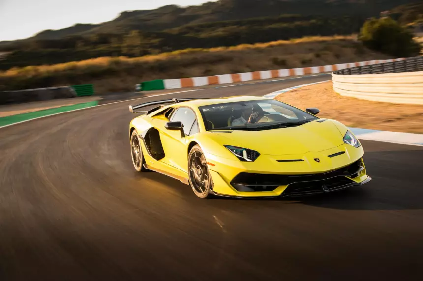 Почему россияне начали скупать игры-автосимуляторы в 2023 г