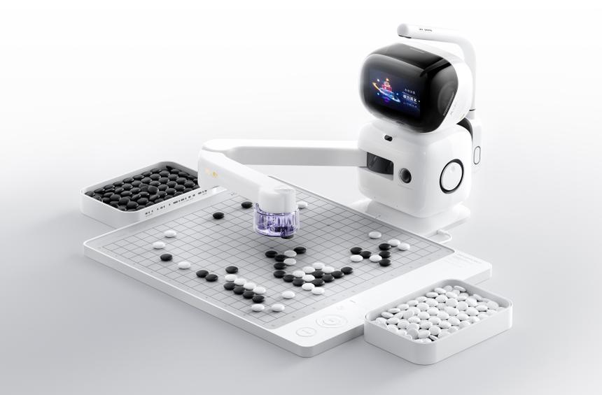 В Китае выпустили робота-шахматиста, умеющего играть ещё и в «китайские шахматы»