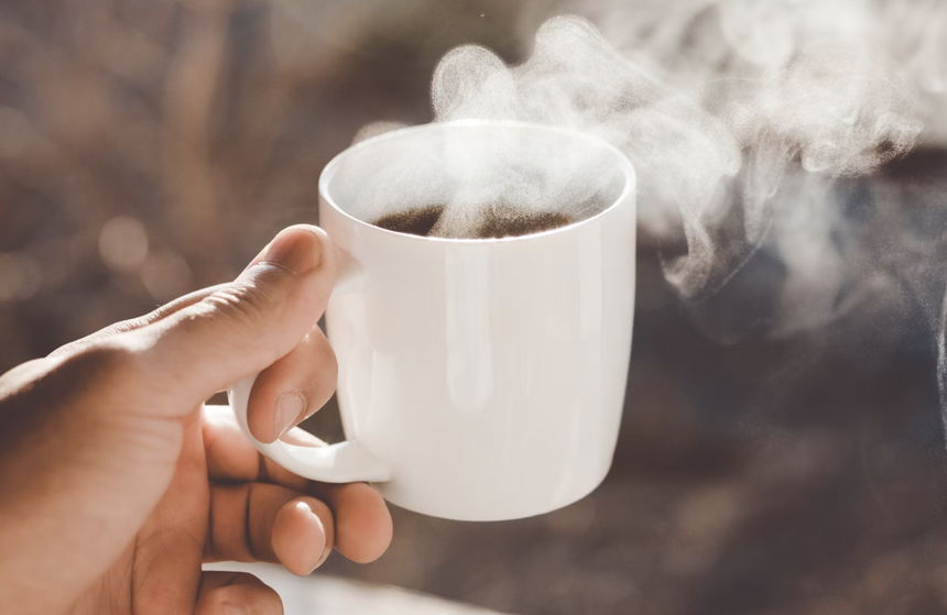 Бодрость после утреннего кофе скорее всего вызывается не им