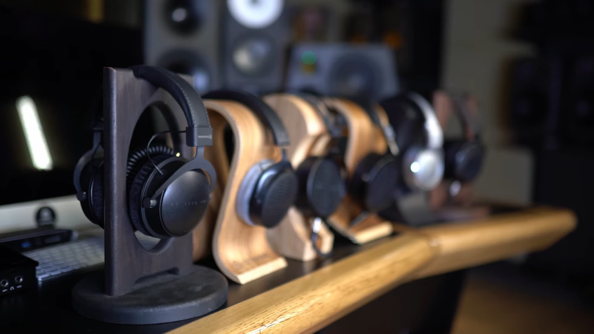 Специалист сравнил в слепом тесте и выбрал лучшие флагманские наушники с проводом