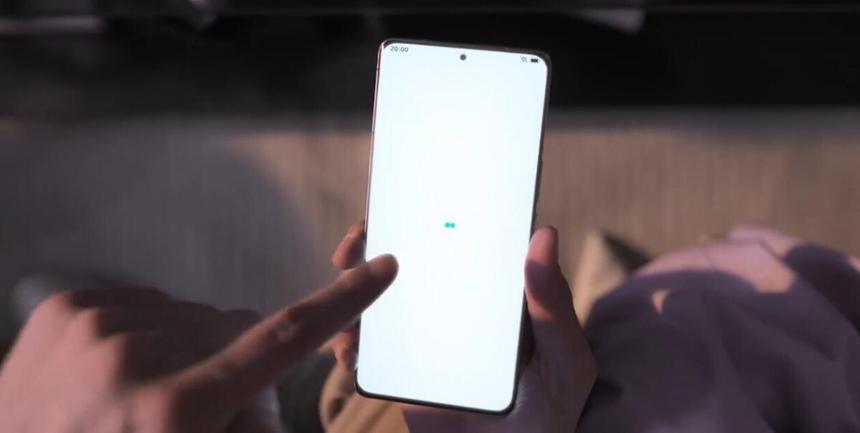 Минимальные рамки и большой дисплей: производитель электромобилей NIO показал свой первый смартфон