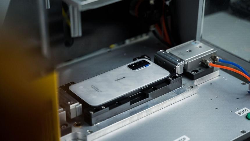 Nokia выпустила лимитированную версию неубиваемого смартфона XR21 в честь старта его европейской сборки