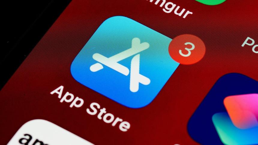 Новое приложение банка Тинькофф не продержалось в App Store и суток