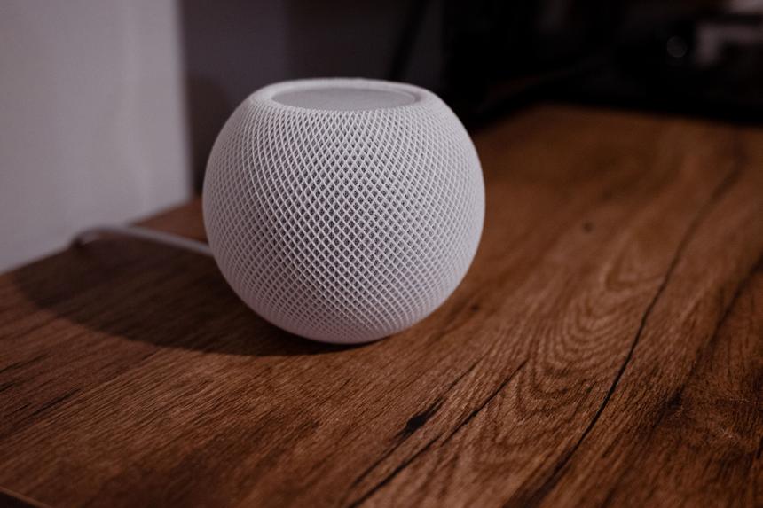 Умная колонка Apple HomePod получила поддержку YouTube Music