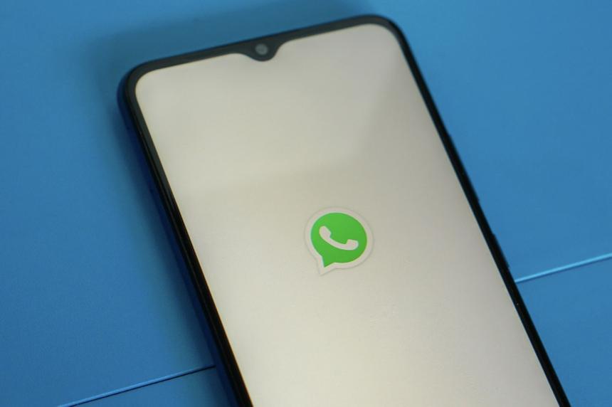 Мошенники начали шпионить за пользователями WhatsApp c помощью неофициального мода