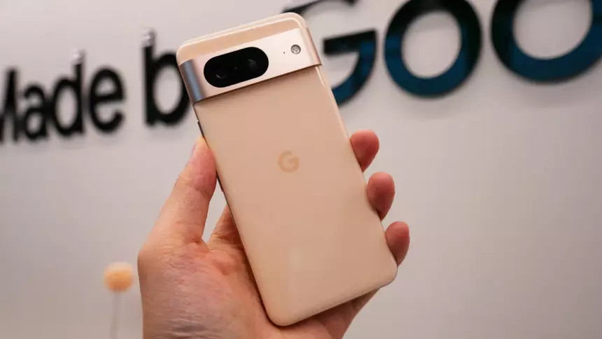 Новенький Google Pixel 8 получил сразу две «болячки» прошлого поколения по наследству