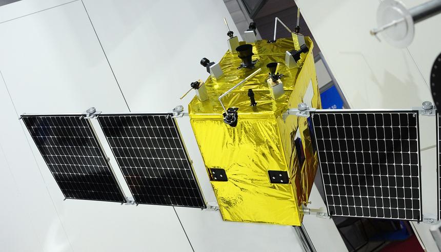 Панели у спутника «Скиф-Д»