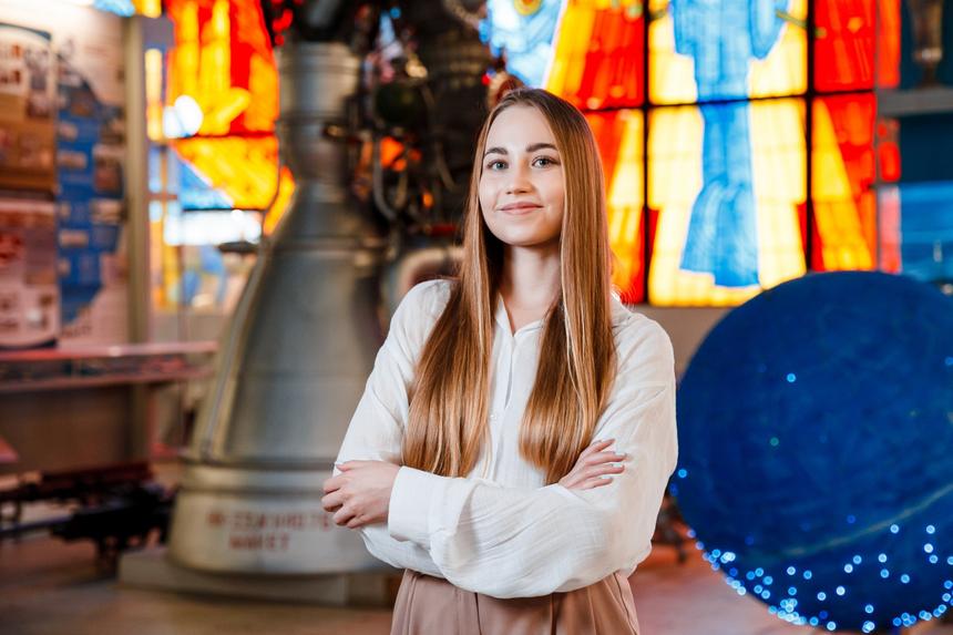 Александра Николаева