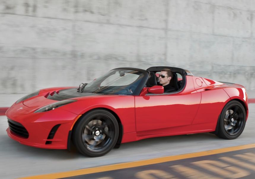 Илон Маск открыл доступ к документации первого электромобиля Tesla